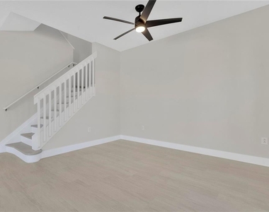 13661 Beauregard Place - Photo Thumbnail 12