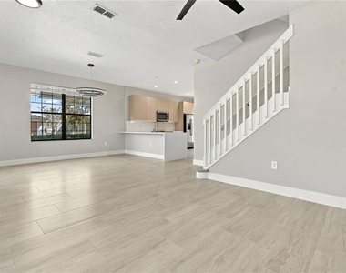 13661 Beauregard Place - Photo Thumbnail 11