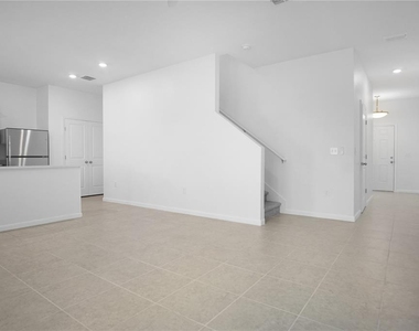 2504 Peony Place - Photo Thumbnail 8