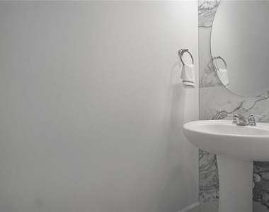 2504 Peony Place - Photo Thumbnail 24