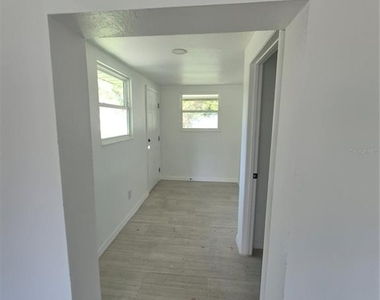 805 Longfellow Terrace - Photo Thumbnail 4
