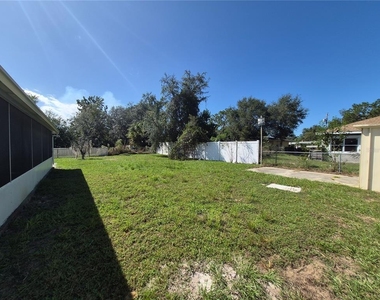805 Longfellow Terrace - Photo Thumbnail 13