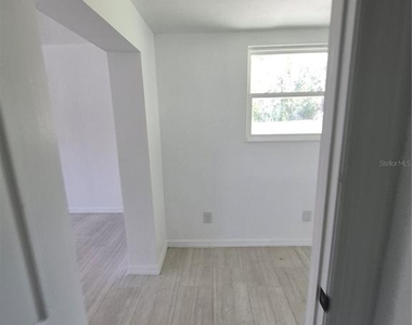 805 Longfellow Terrace - Photo Thumbnail 21