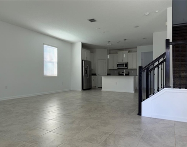 1362 Viscaya Cove Boulevard - Photo Thumbnail 4