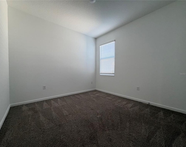 1362 Viscaya Cove Boulevard - Photo Thumbnail 25