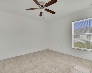 10438 Grimes Street - Photo Thumbnail 25