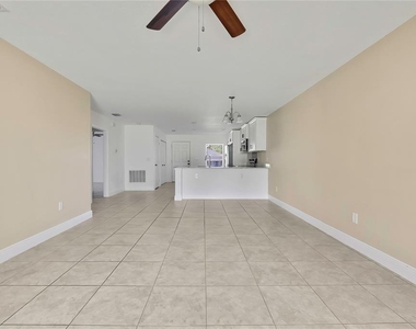 10438 Grimes Street - Photo Thumbnail 11