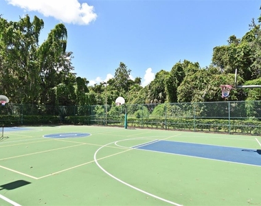 8929 Legacy Court - Photo Thumbnail 14
