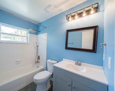 410 Albany Avenue - Photo Thumbnail 10