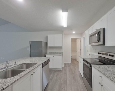 9101 Aegean Circle - Photo Thumbnail 3