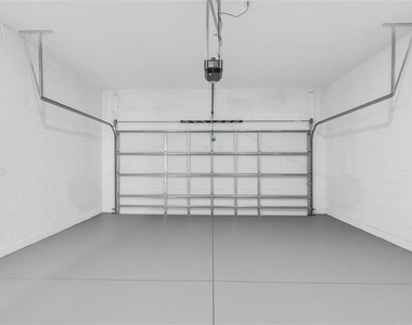 1318 W Dupont Drive - Photo Thumbnail 30