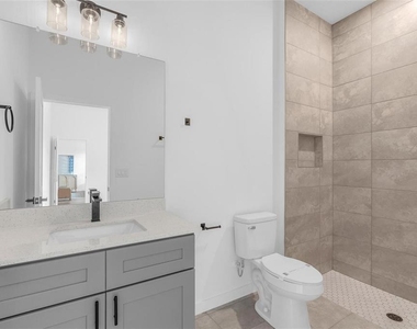 1318 W Dupont Drive - Photo Thumbnail 19