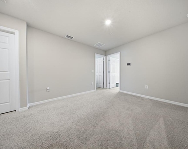 959 Robin Holly Street - Photo Thumbnail 20
