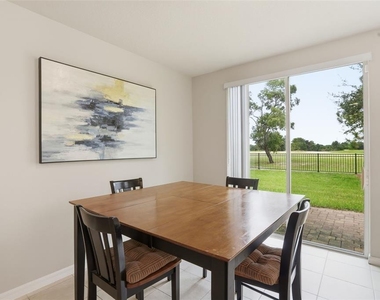 959 Robin Holly Street - Photo Thumbnail 11
