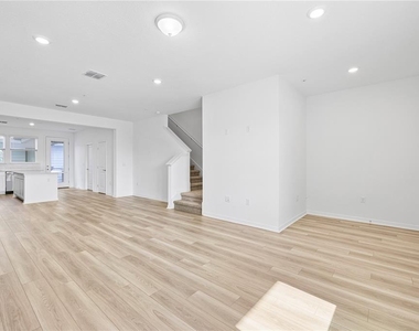 4577 Orchard View Alley - Photo Thumbnail 4
