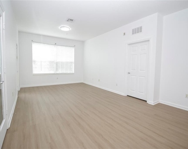 3326 Robert Trent Jones Drive - Photo Thumbnail 3