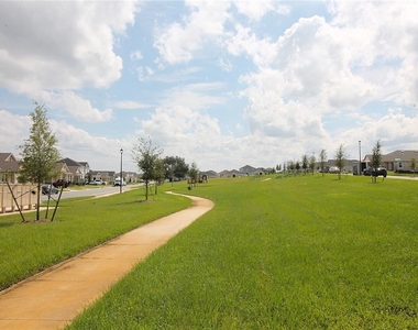 7245 Big Cedar Alley - Photo Thumbnail 21