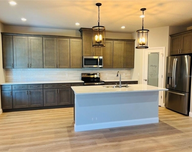 74 Forest Hill Drive - Photo Thumbnail 3