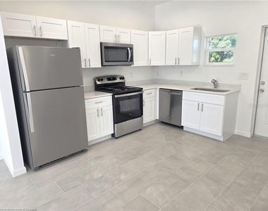 3104 Gavin Avenue - Photo Thumbnail 9
