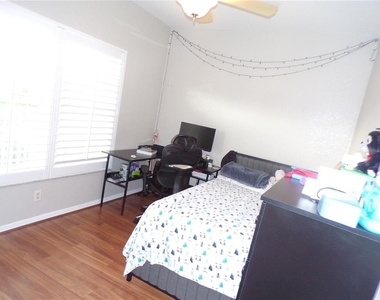 2160 Heron Lake Drive - Photo Thumbnail 6