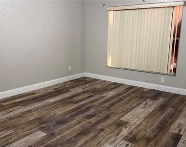 4533 Abacos Place - Photo Thumbnail 13