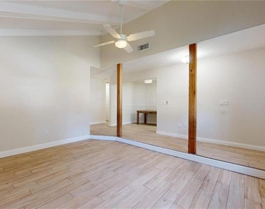 4443 Pike Avenue - Photo Thumbnail 3