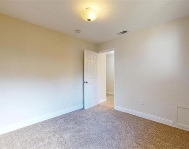 4443 Pike Avenue - Photo Thumbnail 16
