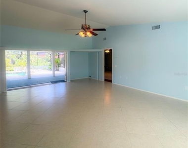 3601 Garden Lakes Clenet - Photo Thumbnail 4