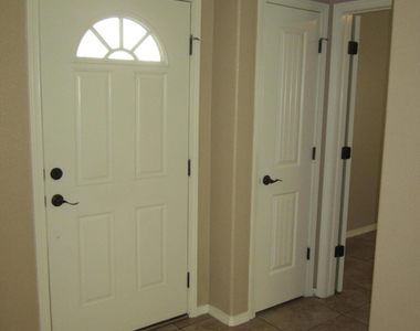 6520 Hoop Street - Photo Thumbnail 8