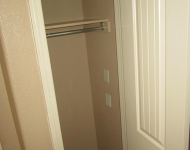 6520 Hoop Street - Photo Thumbnail 9