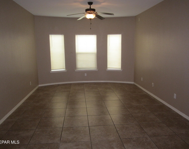 6520 Hoop Street - Photo Thumbnail 10