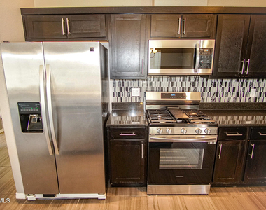 14913 Tierra Isaiah Avenue - Photo Thumbnail 4