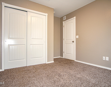 14913 Tierra Isaiah Avenue - Photo Thumbnail 14