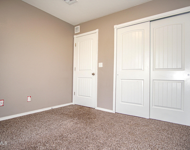 14913 Tierra Isaiah Avenue - Photo Thumbnail 8