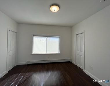 918 Maplewood Avenue - Photo Thumbnail 8