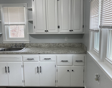 10 Phelps Lane - Photo Thumbnail 23