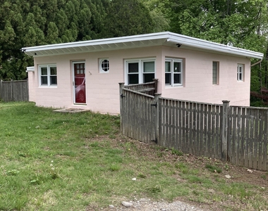 10 Phelps Lane - Photo Thumbnail 1