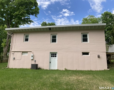 10 Phelps Lane - Photo Thumbnail 2