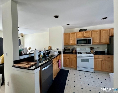 4003 Hancock Drive - Photo Thumbnail 4