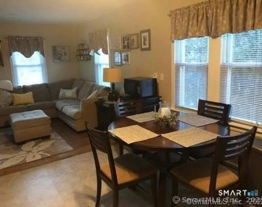 7 Ames Avenue - Photo Thumbnail 8
