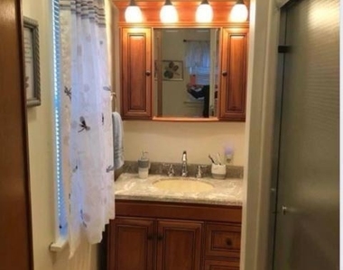 7 Ames Avenue - Photo Thumbnail 1