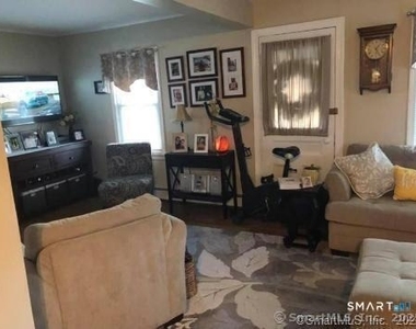 7 Ames Avenue - Photo Thumbnail 6