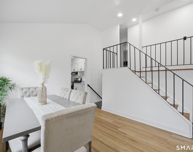 110 Ruby Lane - Photo Thumbnail 6