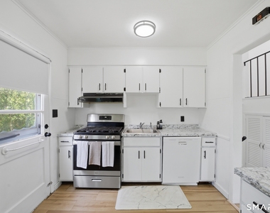 110 Ruby Lane - Photo Thumbnail 7