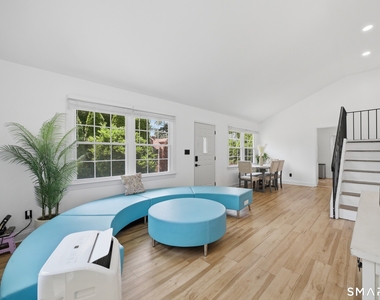 110 Ruby Lane - Photo Thumbnail 3