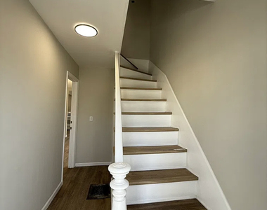 2 Center Avenue - Photo Thumbnail 8