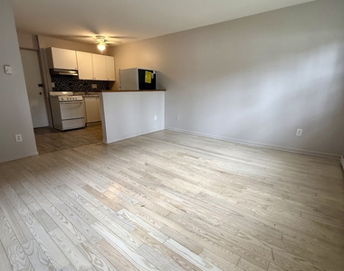 2580 Main Street - Photo Thumbnail 6