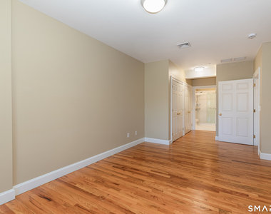 621 Main Street - Photo Thumbnail 23
