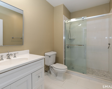 621 Main Street - Photo Thumbnail 24
