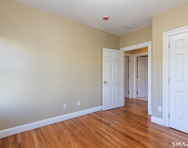 621 Main Street - Photo Thumbnail 18